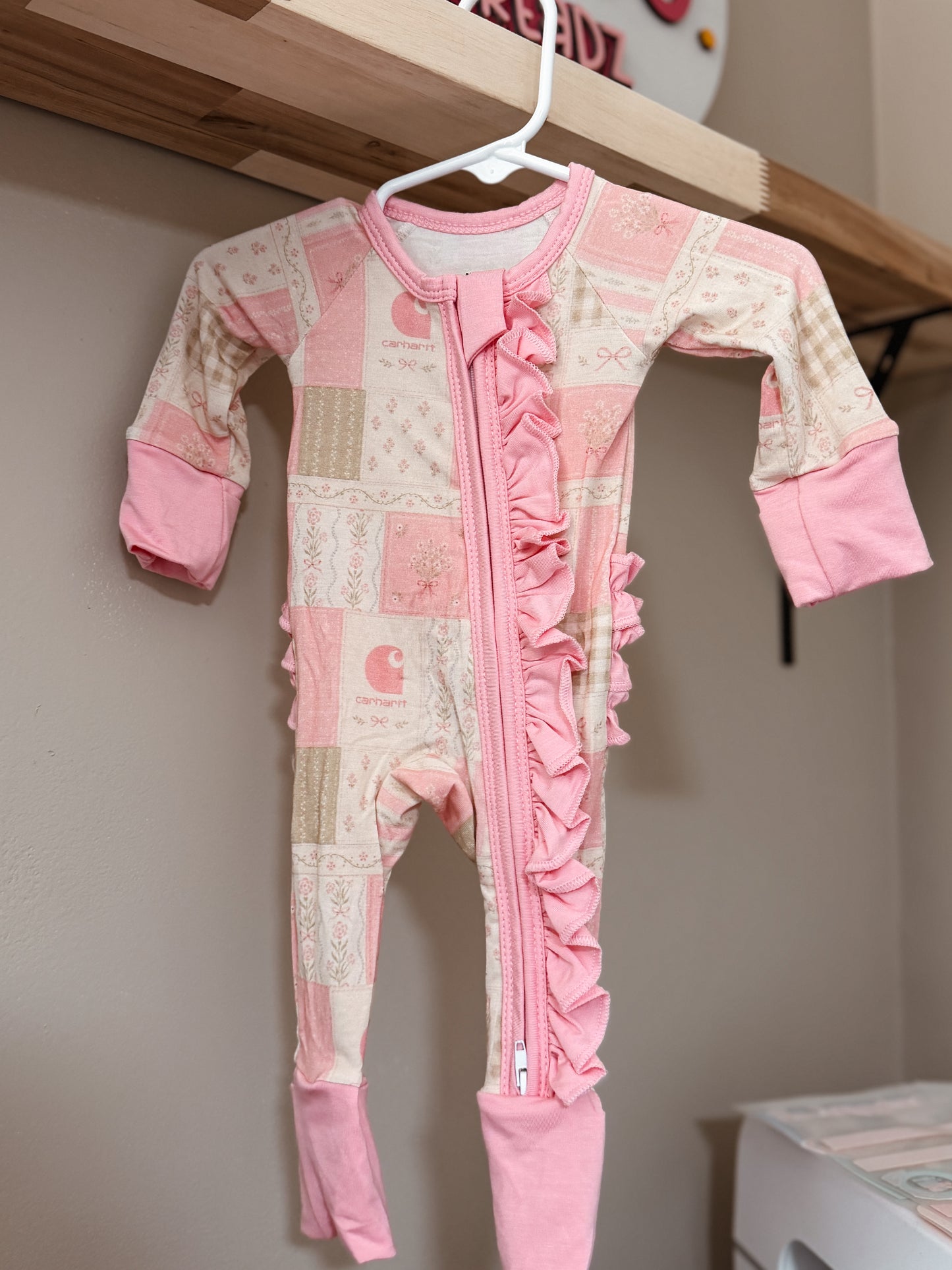 Blushing Bow - Bamboo Zippy